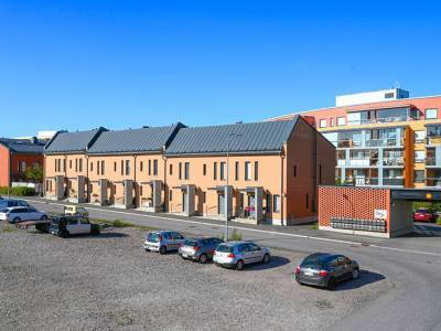 Vuokrataan Rivitalo 4 huonetta - Helsinki Mellunkyl&auml; Vienankatu 1
