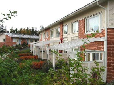 Vuokrataan Rivitalo 4 huonetta - Kirkkonummi Veikkola K&auml;&auml;rmekuusenpolku 5-7 D