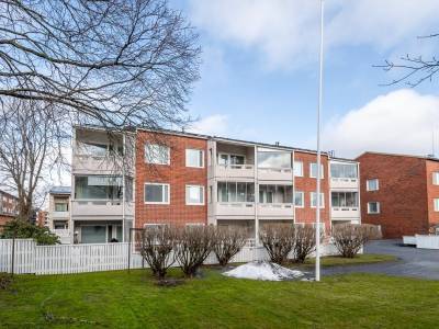Vuokrataan Kerrostalo 3 huonetta - Vaasa Keskusta Kirvesmiehenkatu 12 A