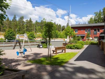 Vuokrataan Rivitalo 3 huonetta - Espoo Karhusuo Pihkamets&auml; 2