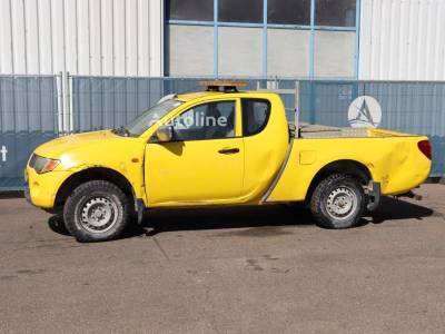 Mitsubishi L200 CLUB CAB 4WD INVITE