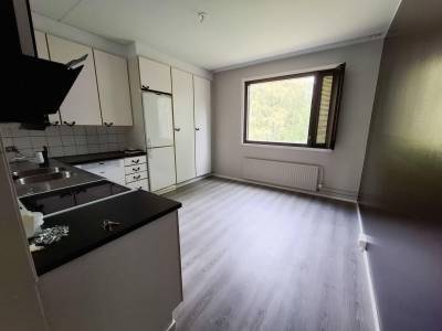 Vuokrataan Kerrostalo 3 huonetta - Jyv&auml;skyl&auml; Sulku Kaakonpyrst&ouml; 5 E