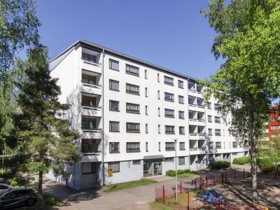 Vuokrataan Kerrostalo 4 huonetta - VANTAA L&auml;nsim&auml;ki Maalinauhantie 7