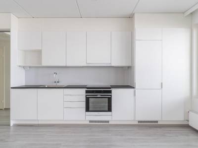 Vuokrataan Kerrostalo 3 huonetta - Vantaa Tikkurila Keltamotie 25